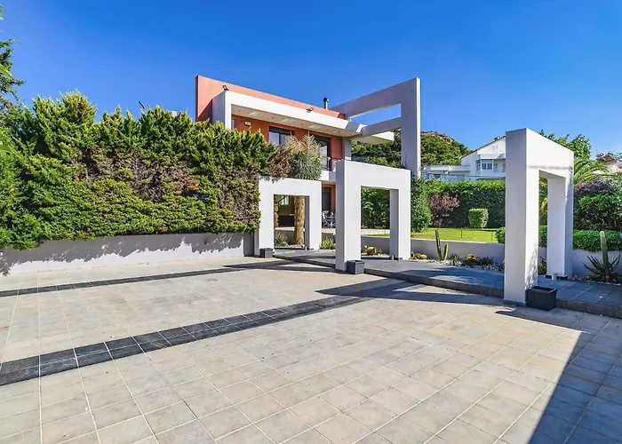 Kallisti Ialyssos By * Ялиссос